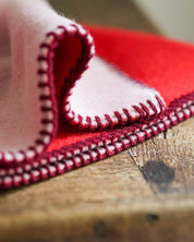 MoST - J. Vercoulen Coperta da letto in lana merino CHICCO - singola - rosso e rosa
