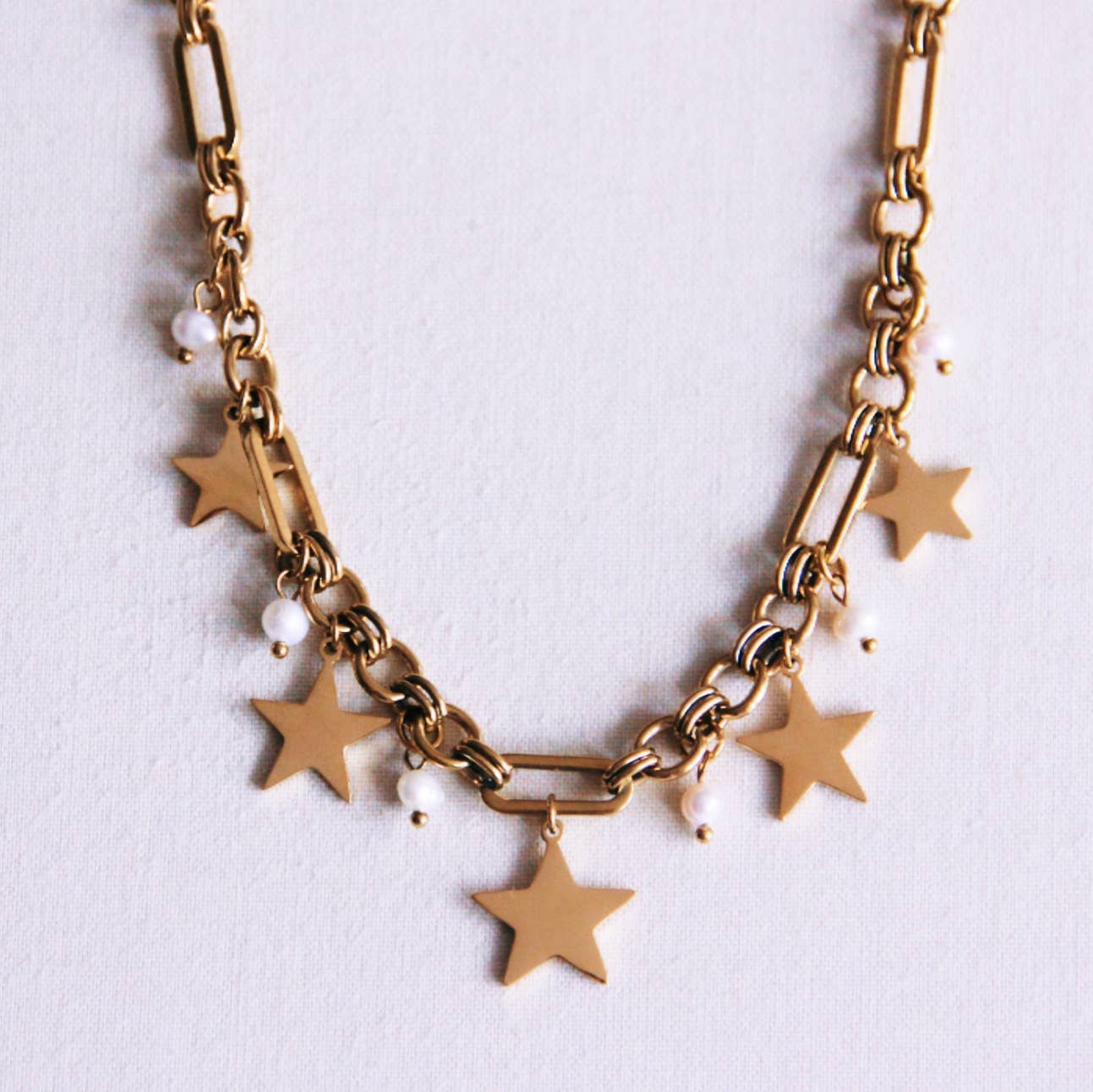 Bazou Collana con ciondoli a stelle e mini perle