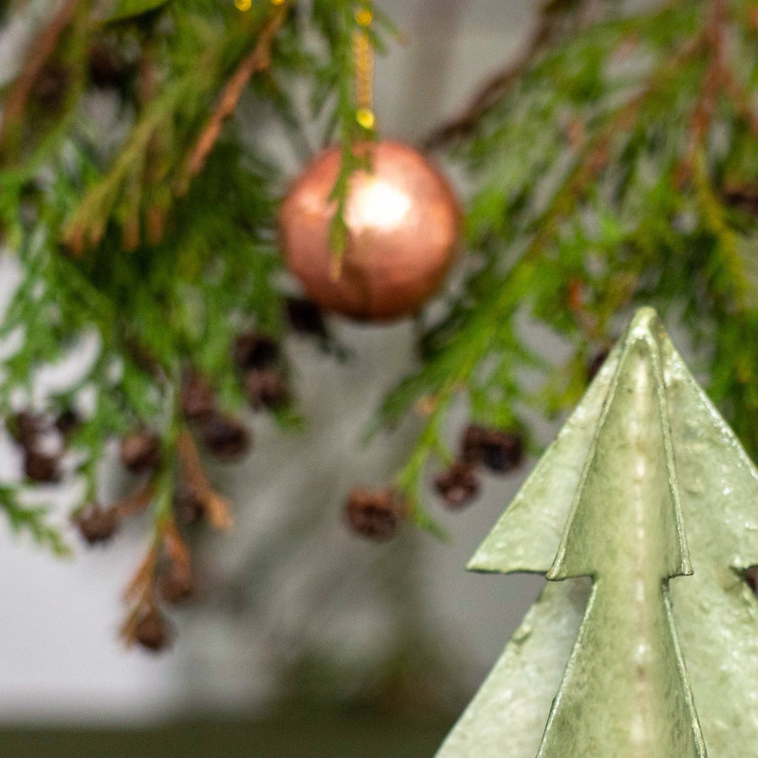 Kinta Cappuccio per pallina di Natale a righe con oro 3 cm: Magenta