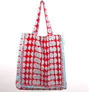 Les Belles Vagabondes Borsa Musette in seta con margherite rosse