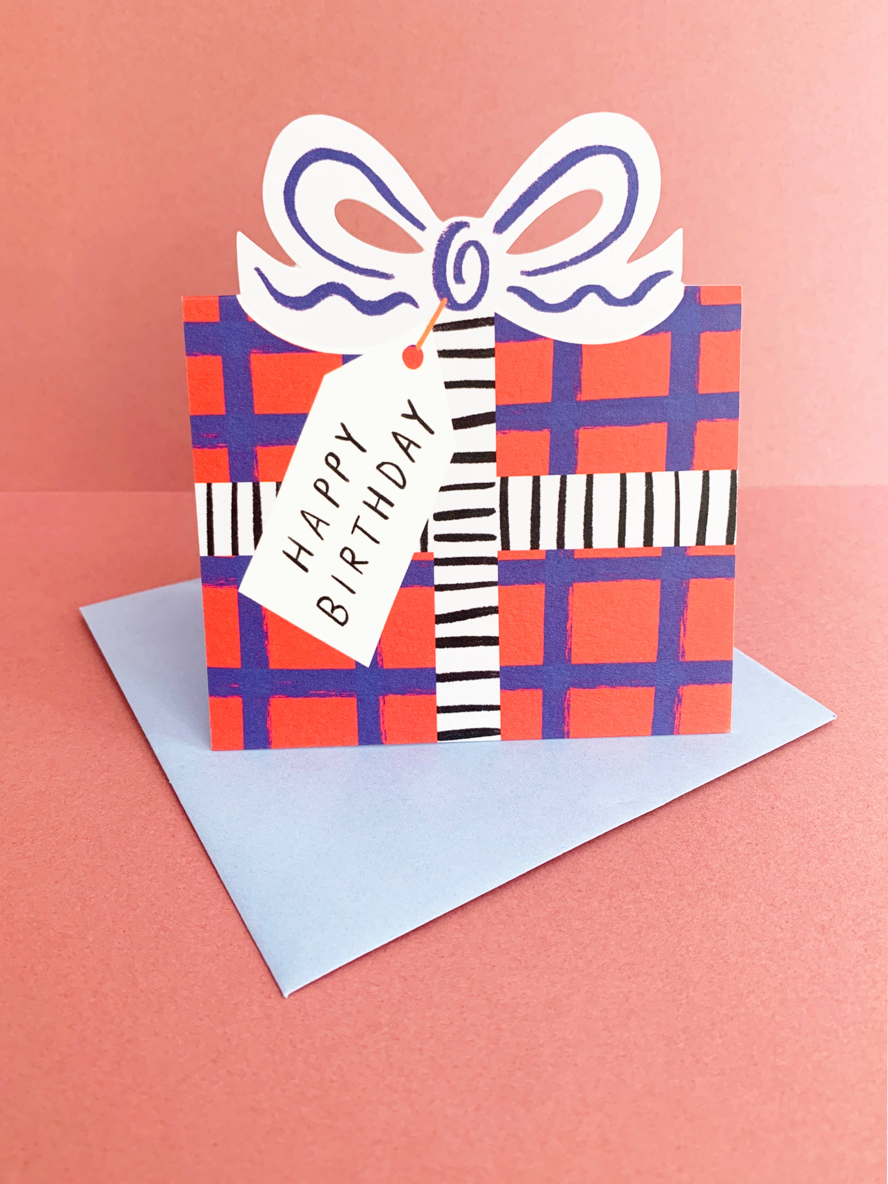 Kitty Kenda Papergoods Biglietto di Auguri a Forma di Fiocco per Compleanno - Quadri Rosso Blu