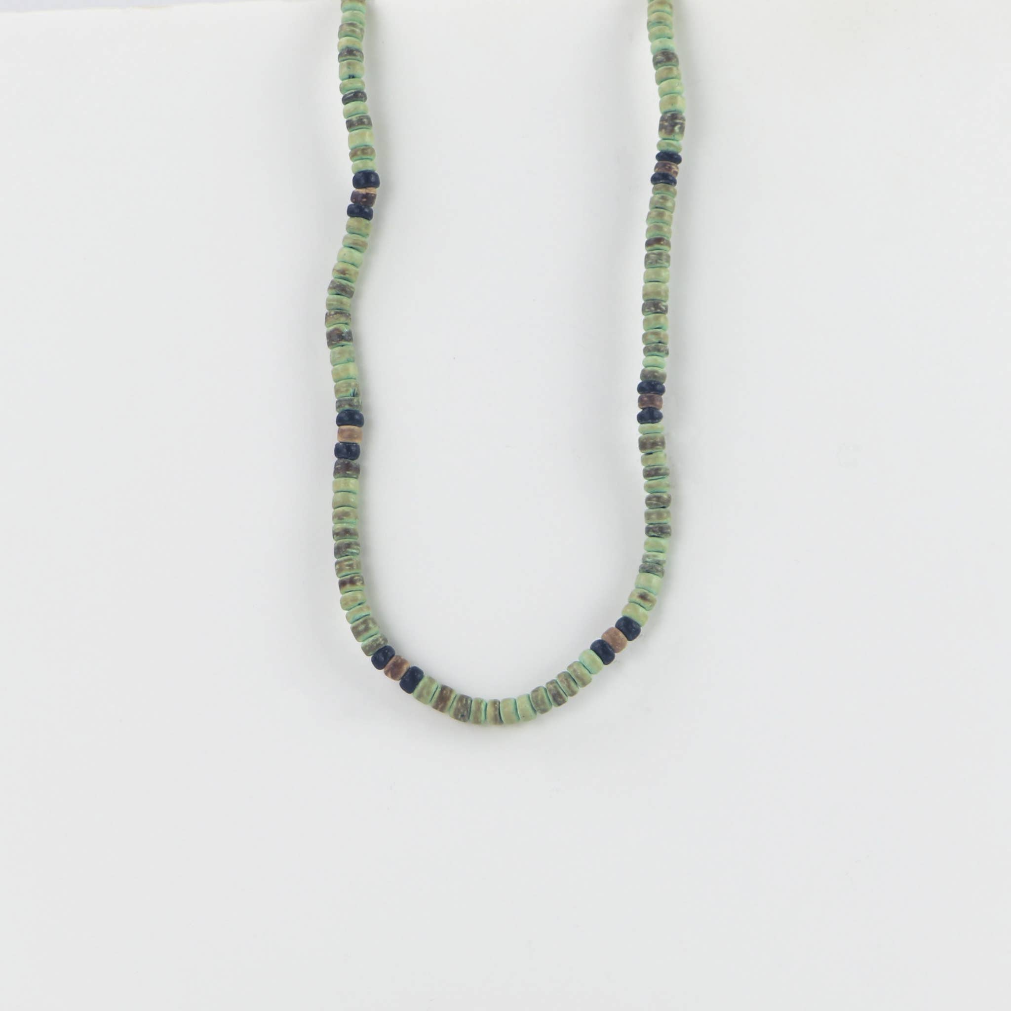 Pineapple Island Collana Fukui Point, collana Surfer di Koh Surf: Verde