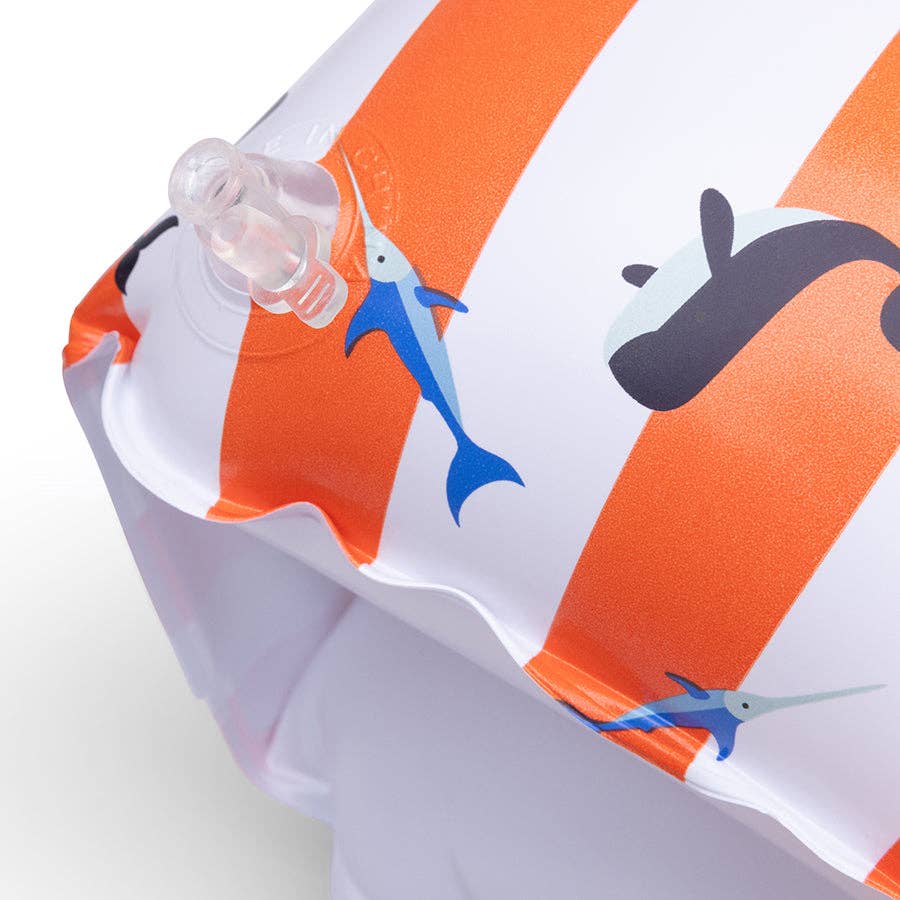 Swim Essentials Fasce da Braccio - Rosso/Bianco - Strisce Oceaniche