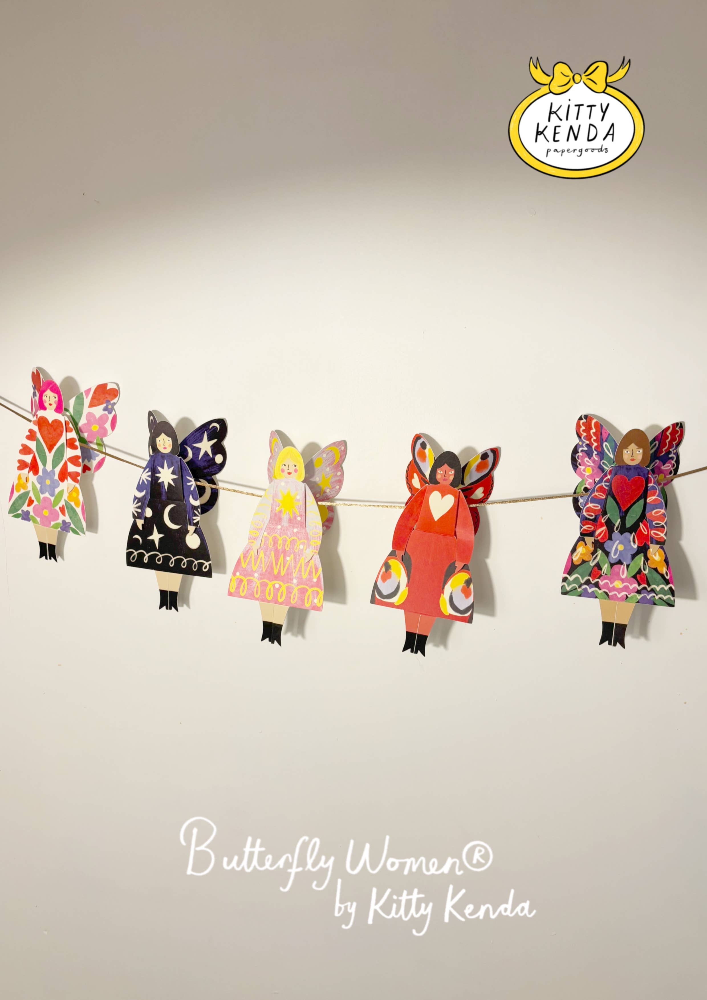 Kitty Kenda Papergoods Biglietto di Auguri Donna Farfalla Seduta - Cosmico