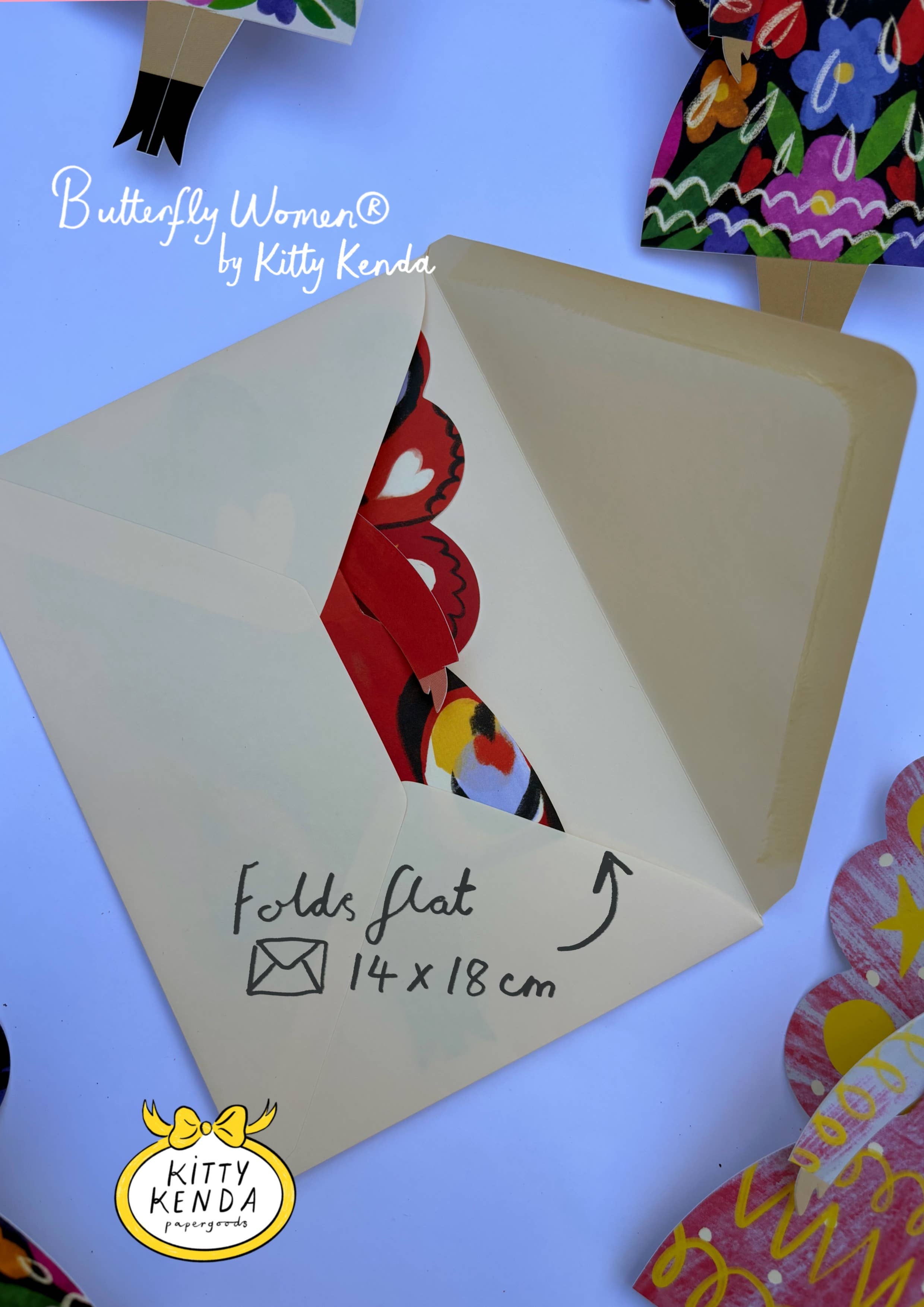 Kitty Kenda Papergoods Biglietto di Auguri Donna Farfalla Seduta - Fiori di Mezzanotte