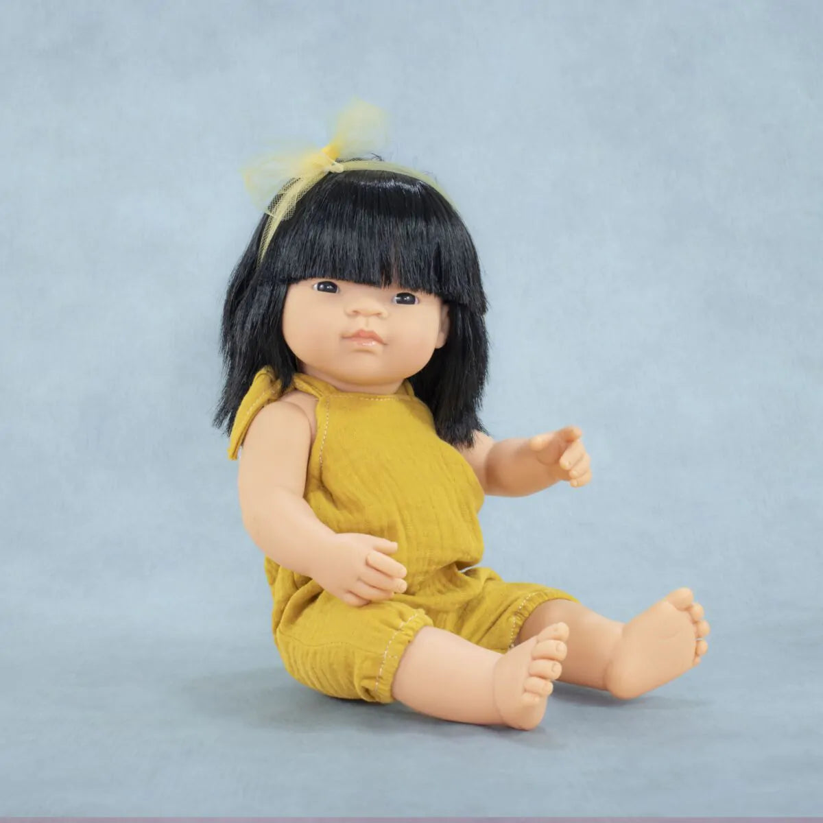 Bambola asiatica 38cm Miniland