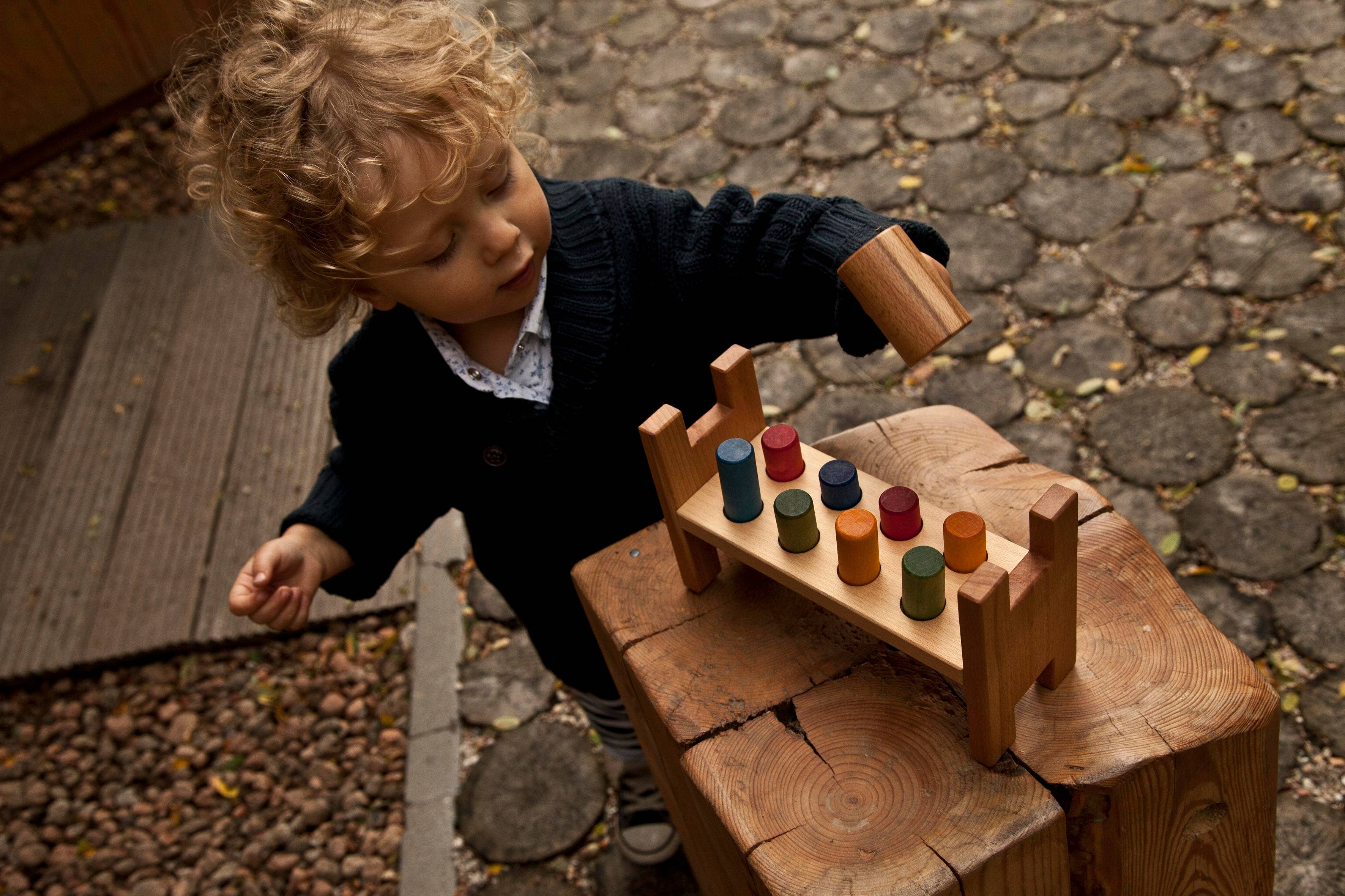Wooden Story Sp. z o.o. Arcobaleno martella un piolo