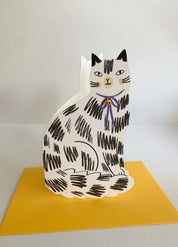Kitty Kenda Papergoods Biglietto di auguri a forma di gattino seduto Loveheart