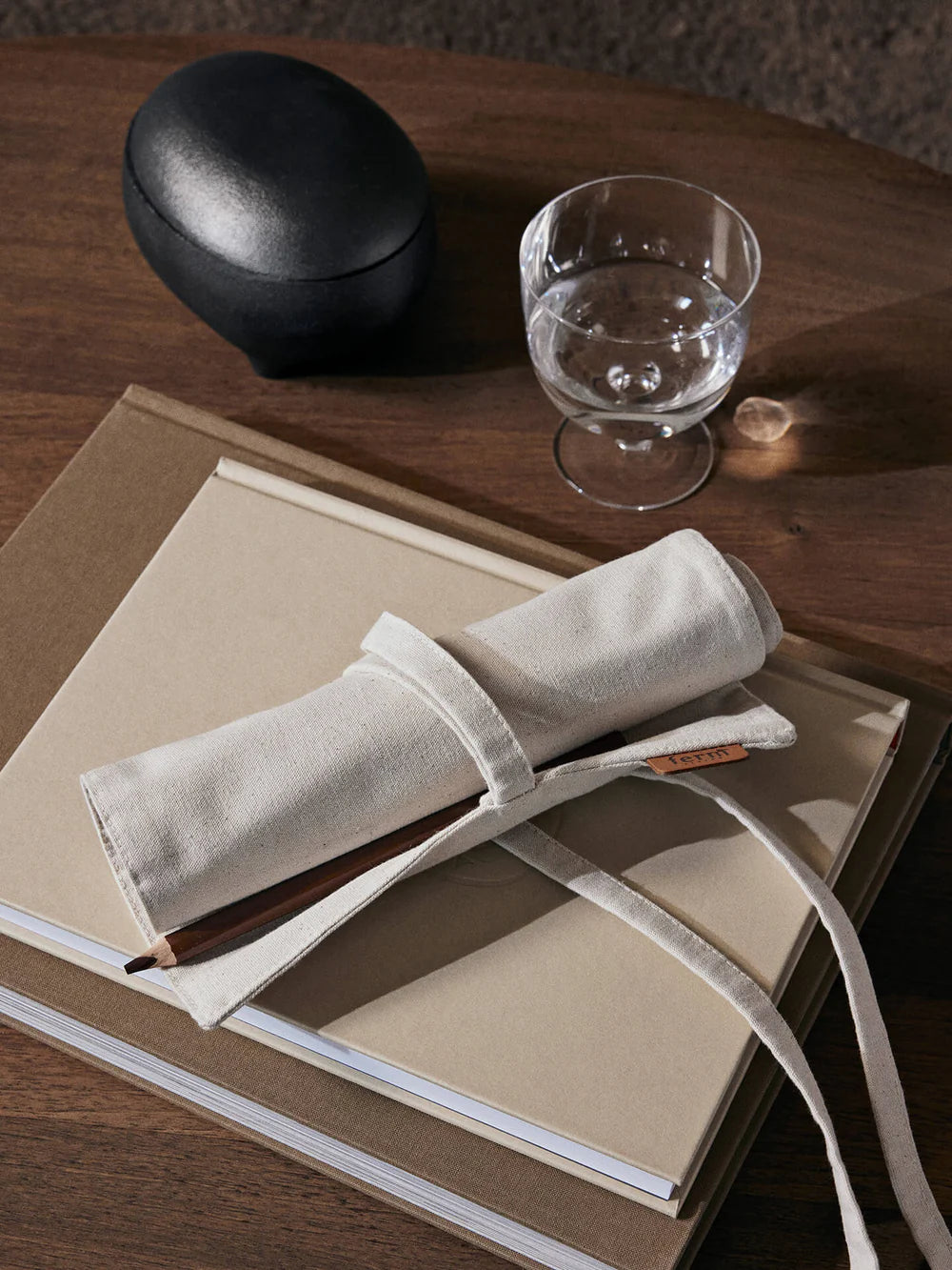 FERM LIVING Portamatite in tessuto Naturale