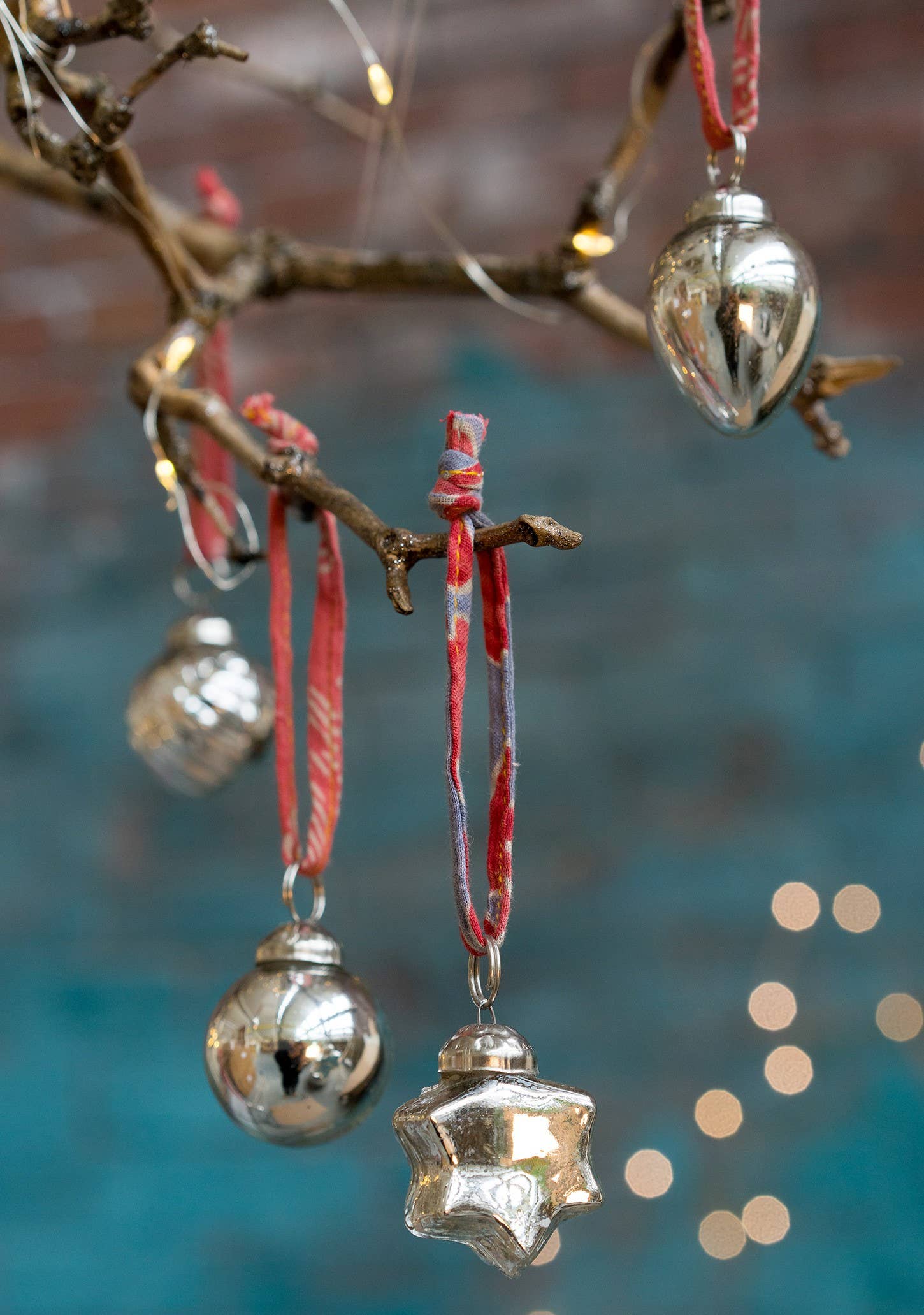 Namaste - Set da 6 palline mini in vetro riciclato con finitura argento