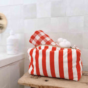 Rose in April Beauty case Vic a righe rosse in spugna 100% cotone: POMODORO / L13*W26*H12