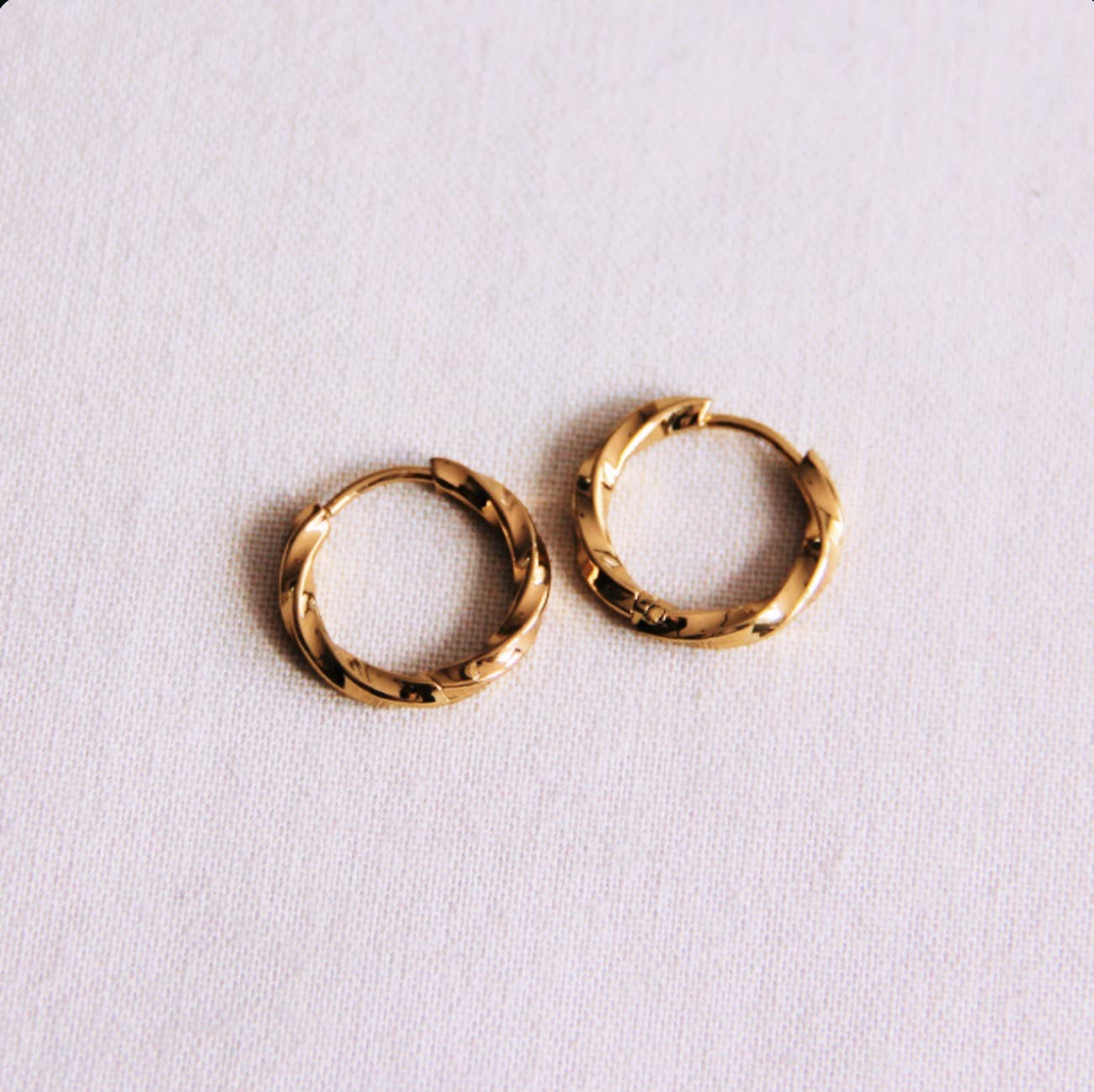 Bazou Cerchio in acciaio inossidabile 14mm "tornito" - oro