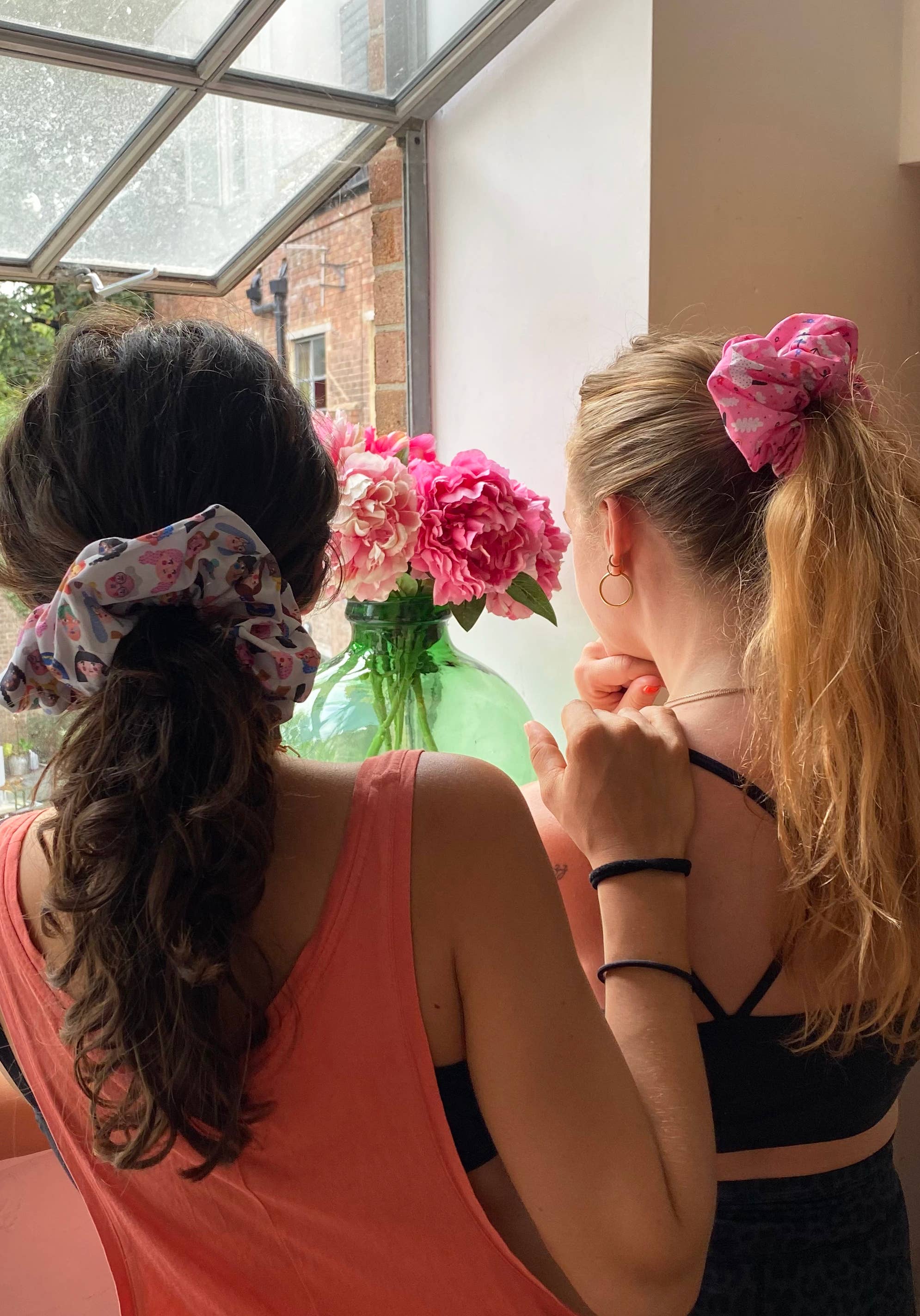 Daria Solak Illustrations Scrunchie XXL GIRLS