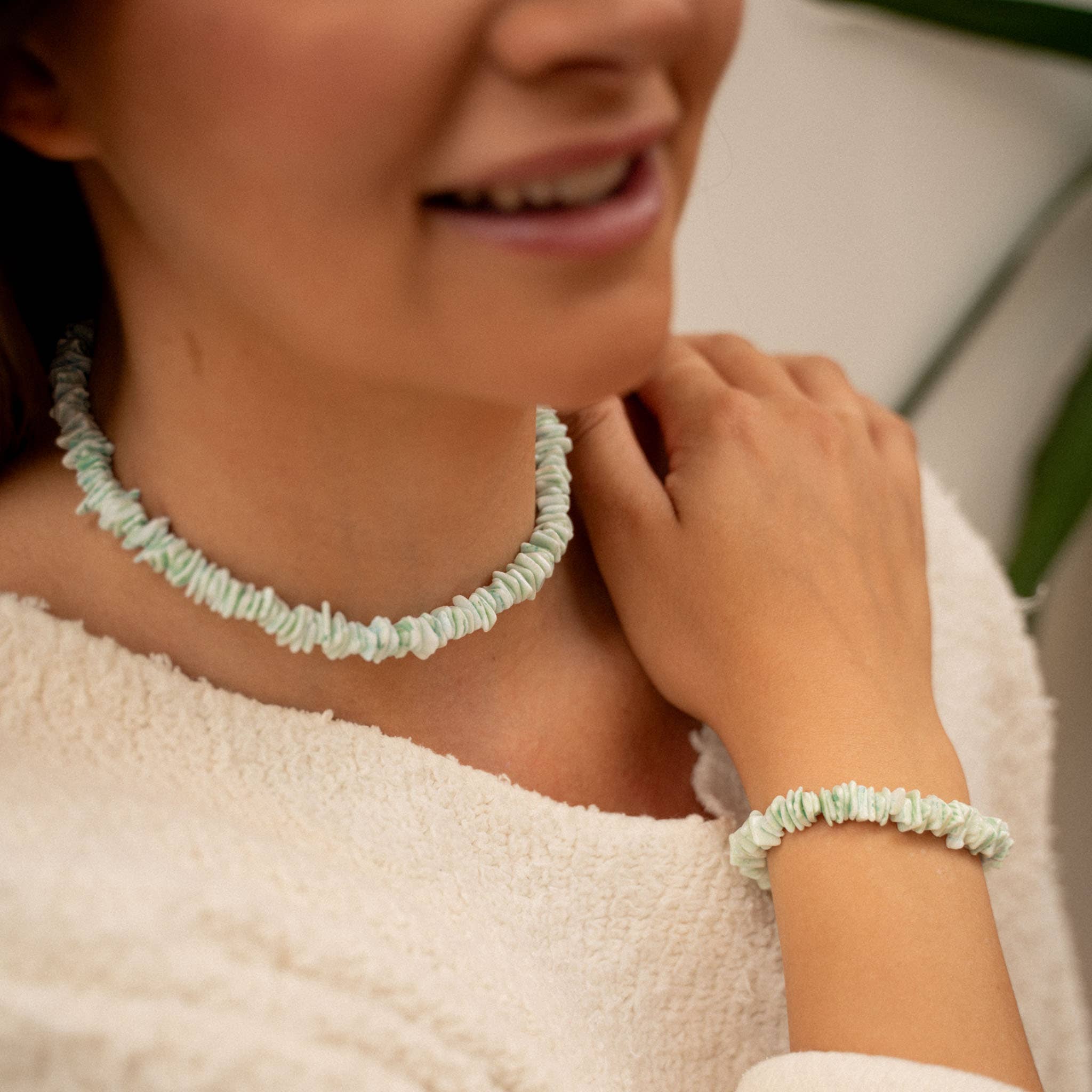 Pineapple Island Collana con Perline Baia di Halawa: Grigio