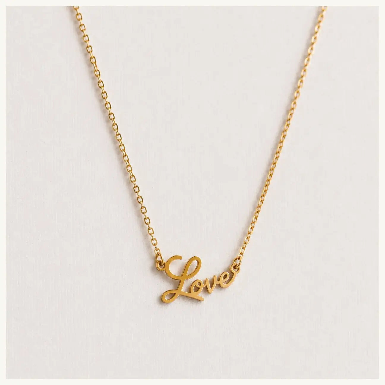 Bazou Collana delicata 'Love'