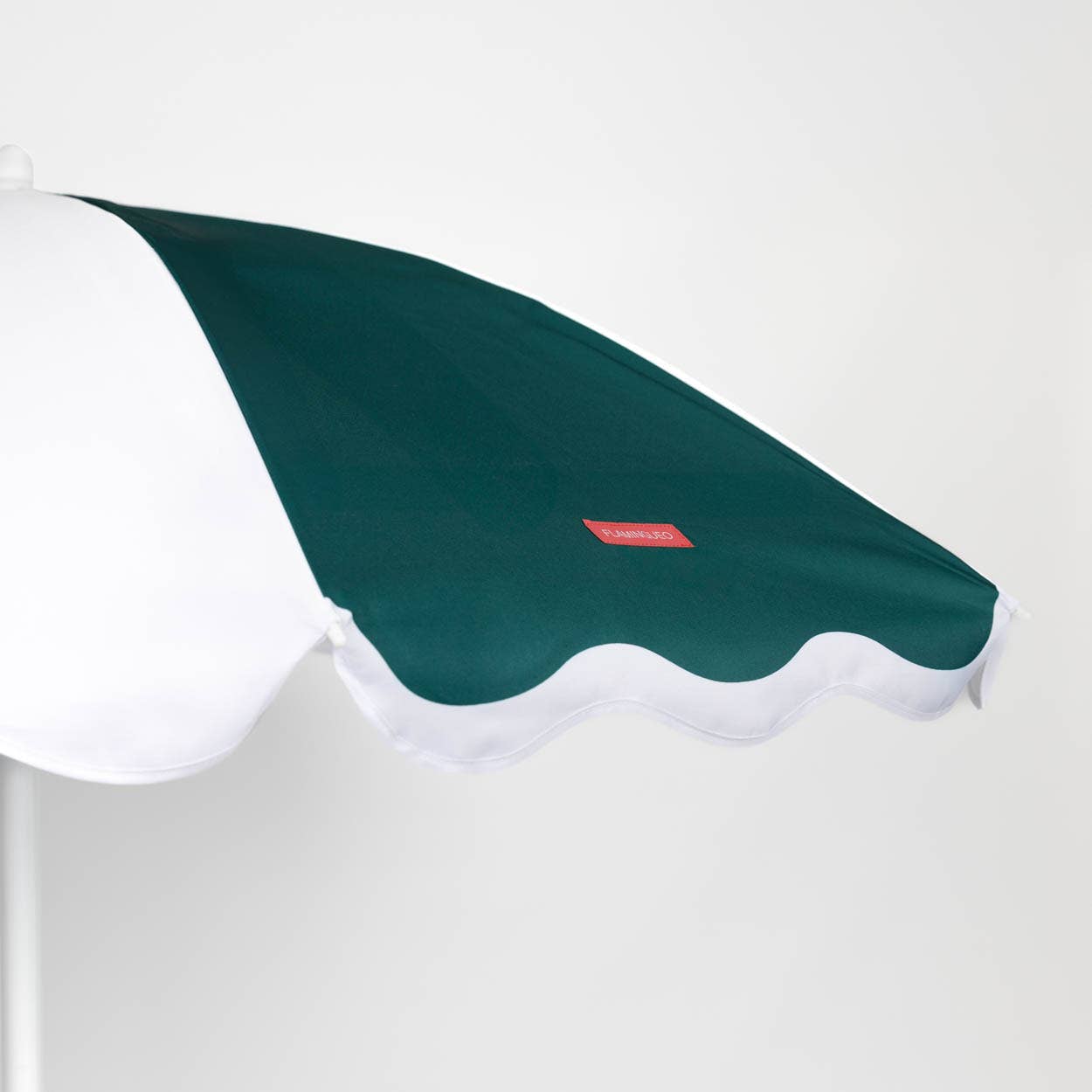 Flamingueo Ombrellone verde con strisce larghe e design ondulato