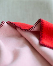 MoST - J. Vercoulen Coperta da letto in lana merino CHICCO - singola - rosso e rosa