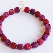 Bazou Collana con perline quadrate XL - magenta/ciliegia