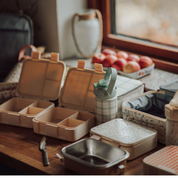 GRECH & CO Lunchbox a 3 Scomparti a Prova di Perdite | Lille Cottage Club: Sienna a quadretti