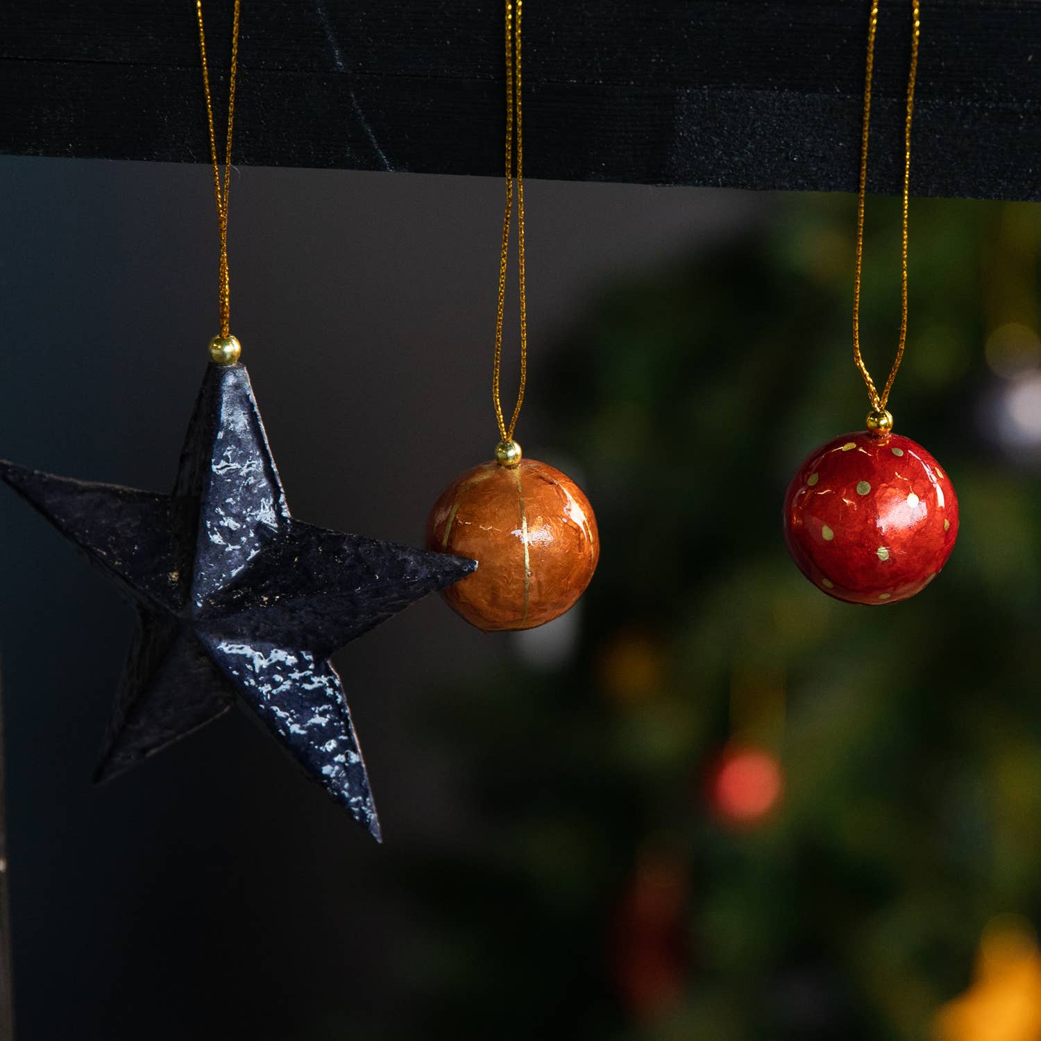 Kinta Cappuccio per pallina di Natale a righe con oro 3 cm: Bianco