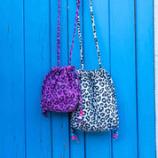 Rose in April Borsa Paloma Graou Greige con stampa leopardata e perline multicolori