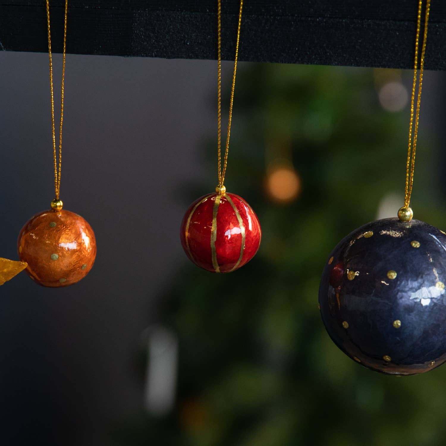 Kinta Cappuccio per pallina di Natale a righe con oro 3 cm: Magenta