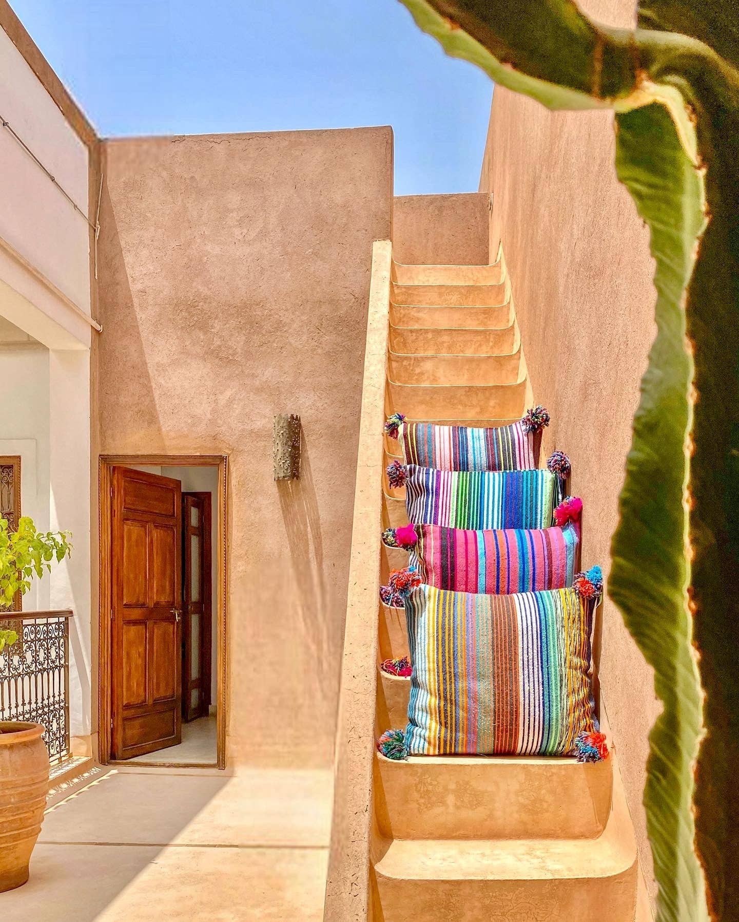 SOUK in the CITY Cuscini MOUIRA Multi Stripe & Pompom - 50/50