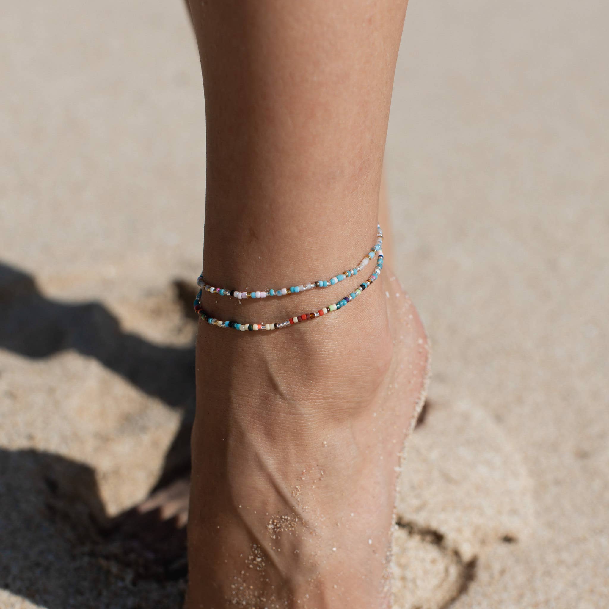 Pineapple Island Cavigliera con perline Alila Dainty: Arancia