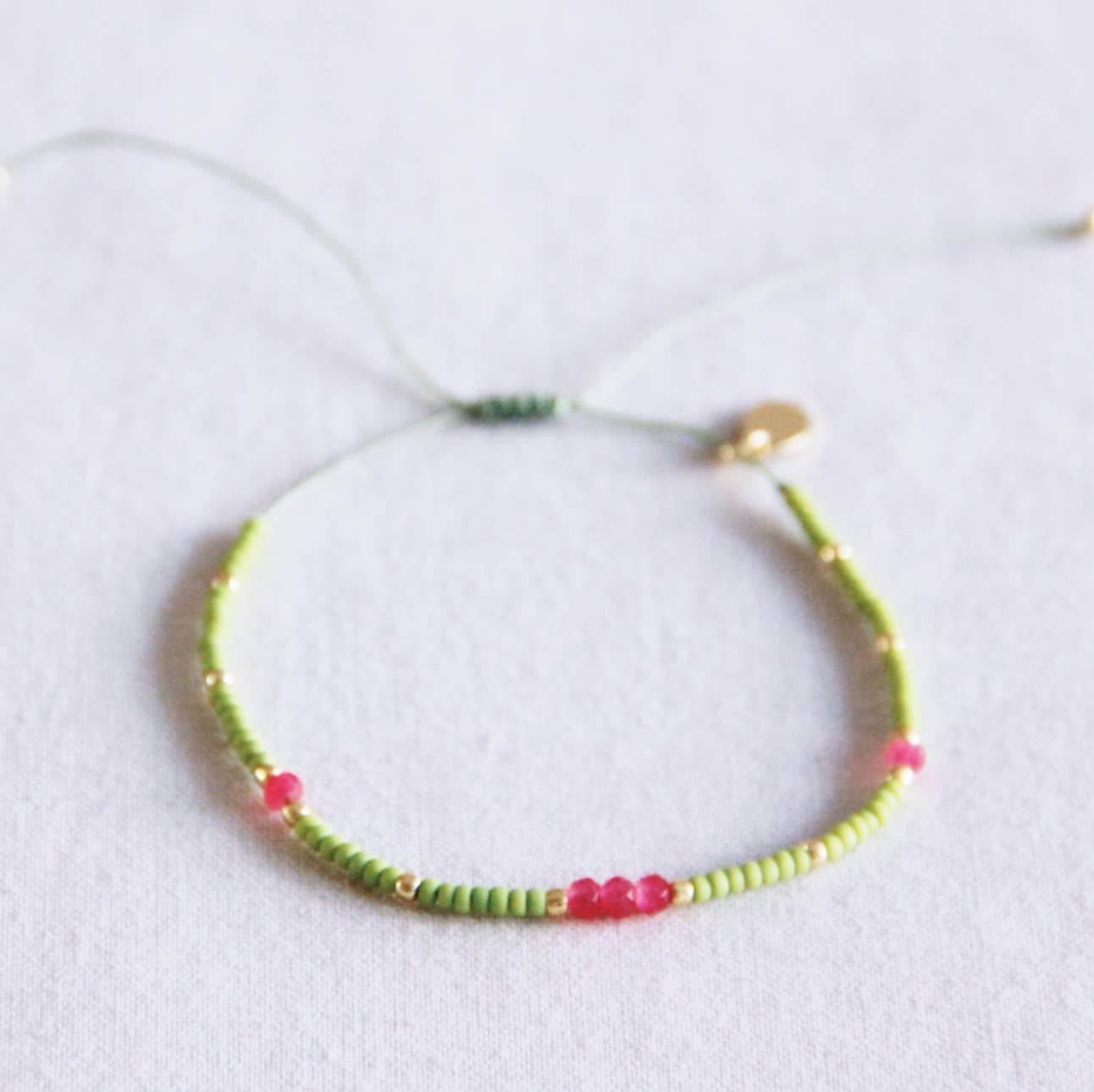 Bazou Bracciale Miyuki sfaccettato - verde/cerise
