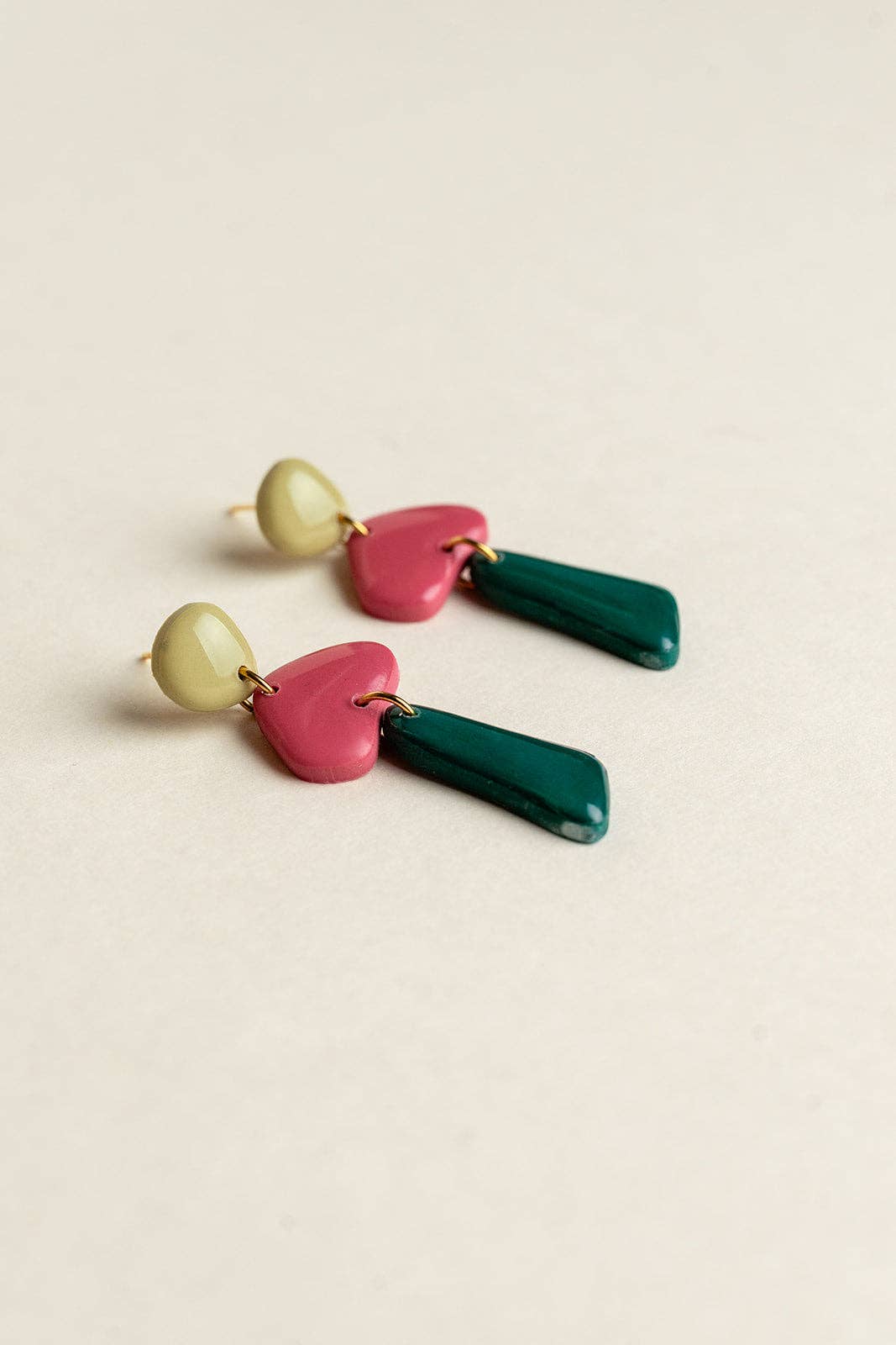 Van Schaaijk Studio Orecchini Luna - Avocado / Fucsia / Pino