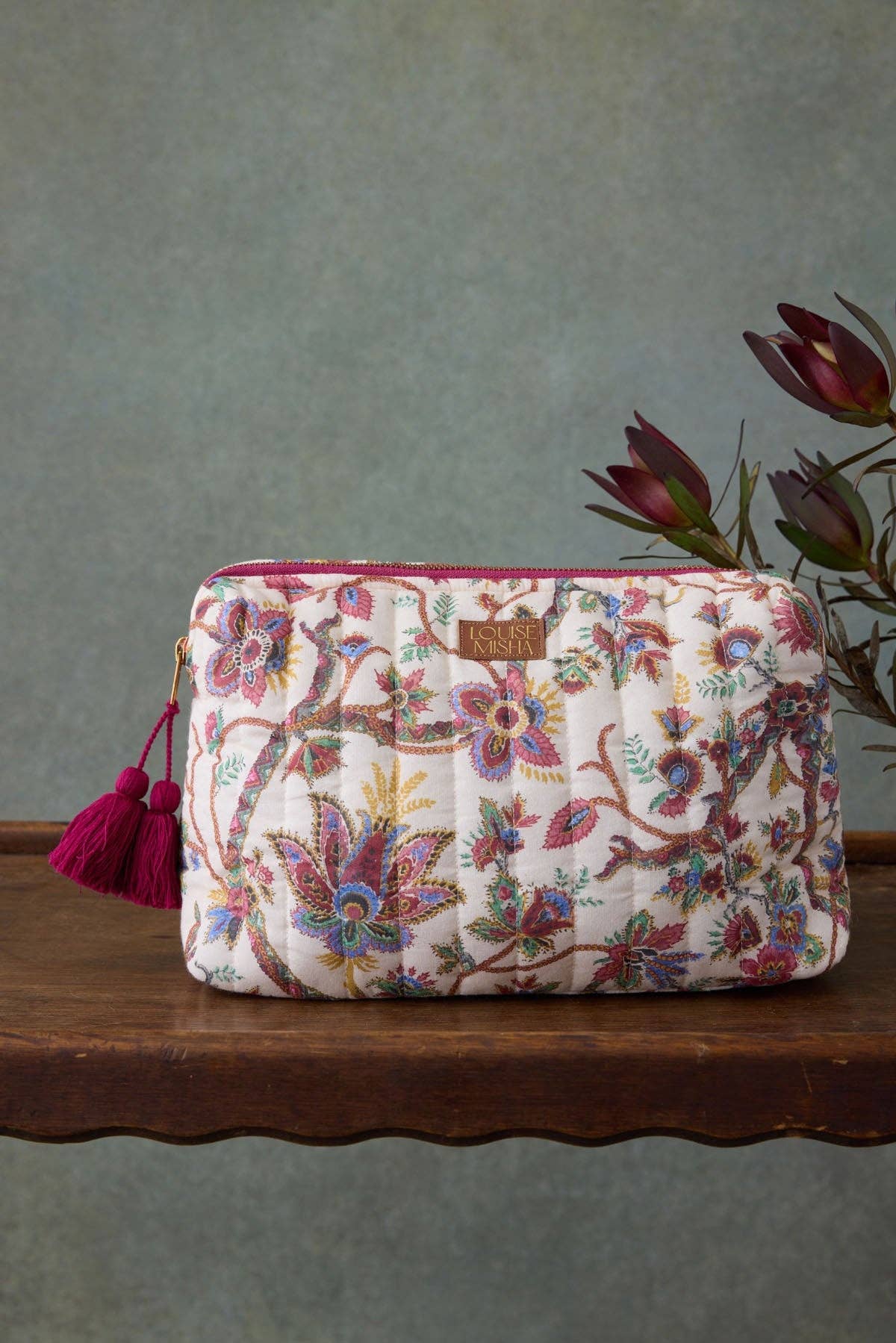 Louise Misha Custodia Teiki: Cream Bluebell Grove / S