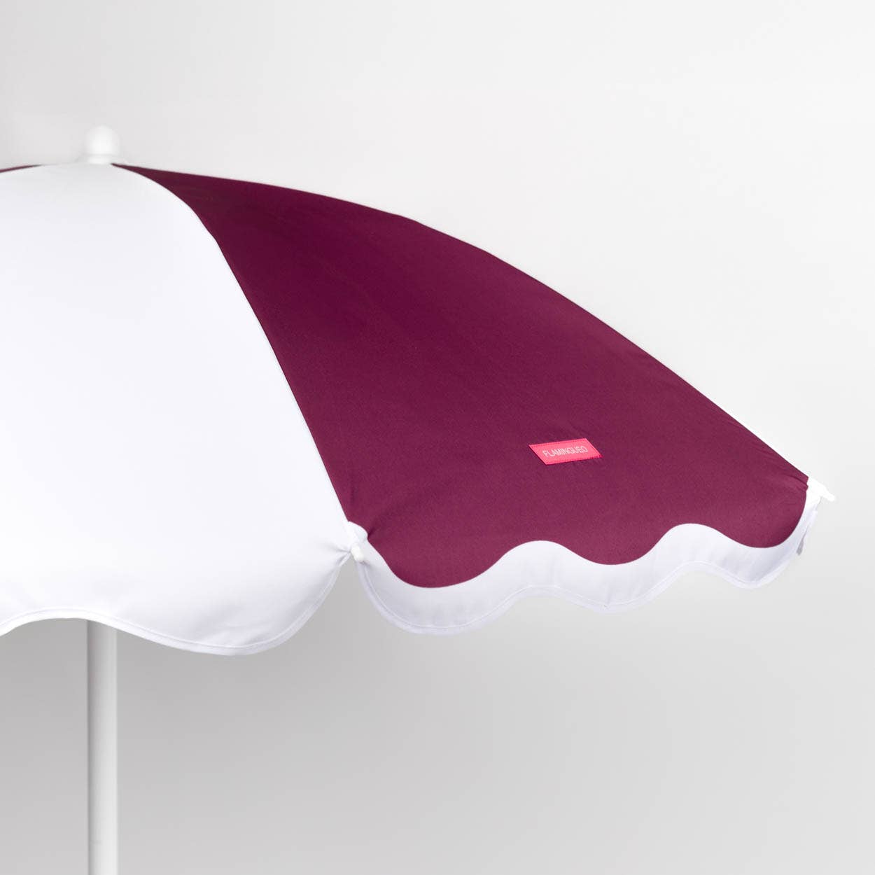 Flamingueo Ombrellone granata con strisce spesse e design ondulato