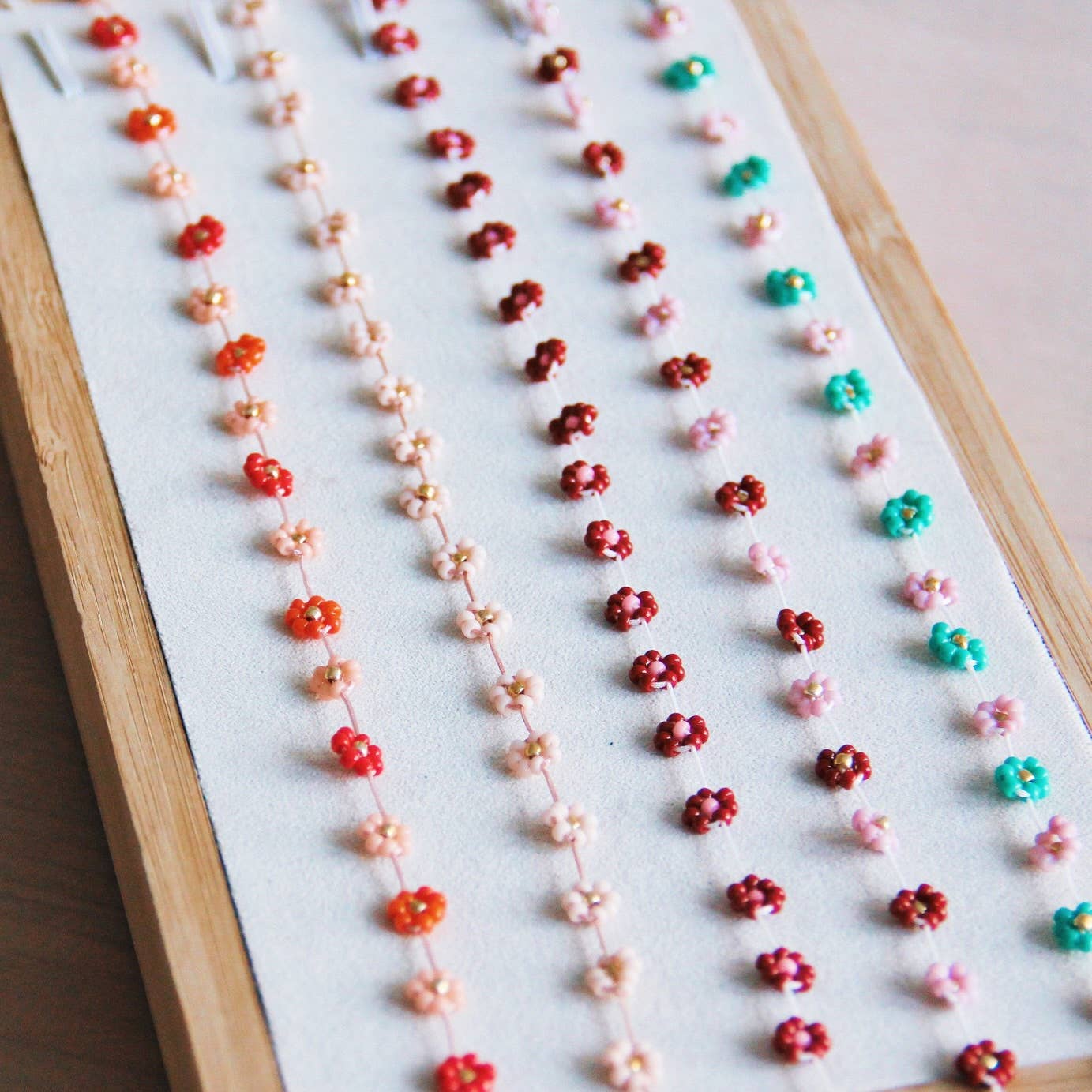 Bazou Collana a forma di margherita — Mix Rosso/Rosa