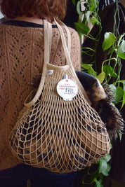 Borsa rete beige con manici lunghi