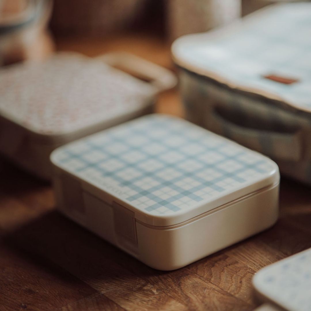 GRECH & CO Lunchbox a 3 Scomparti a Prova di Perdite | Lille Cottage Club: Sienna a quadretti