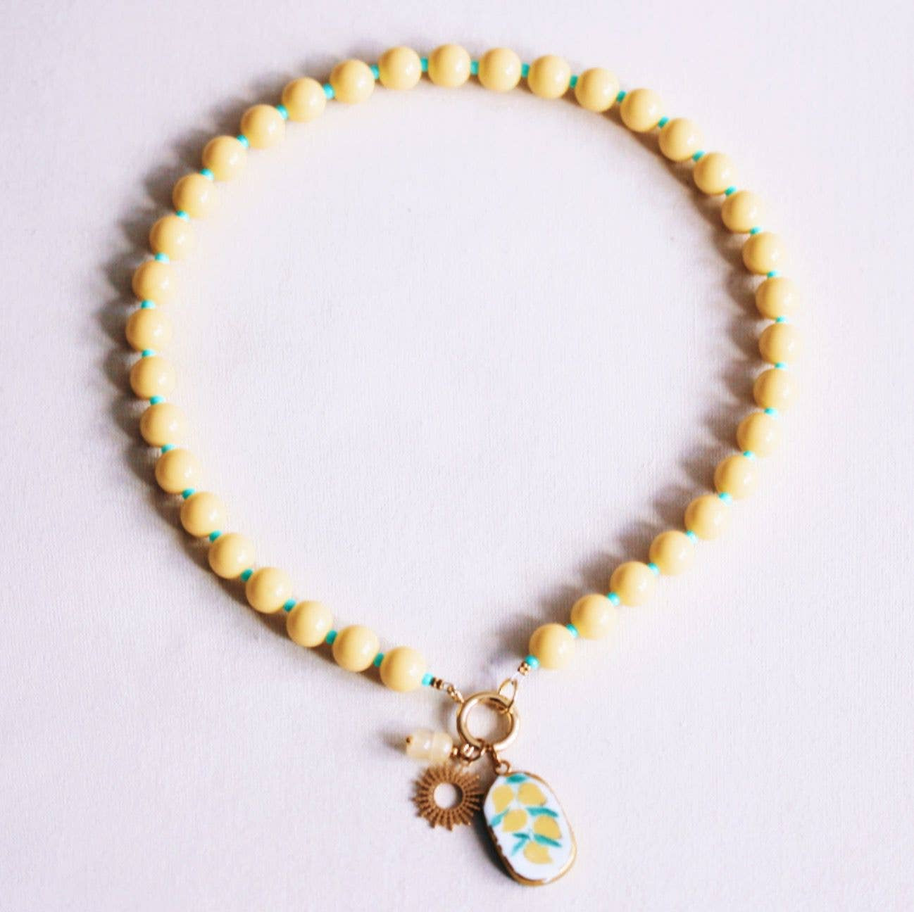 Bazou Collana di perline Miyuki con ciondoli - giallo/menta