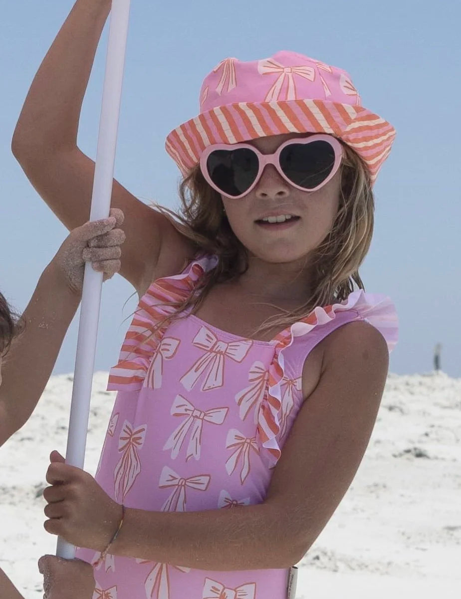BST-H-Beach_stripes_and_bows_bucket_hat-c.webp