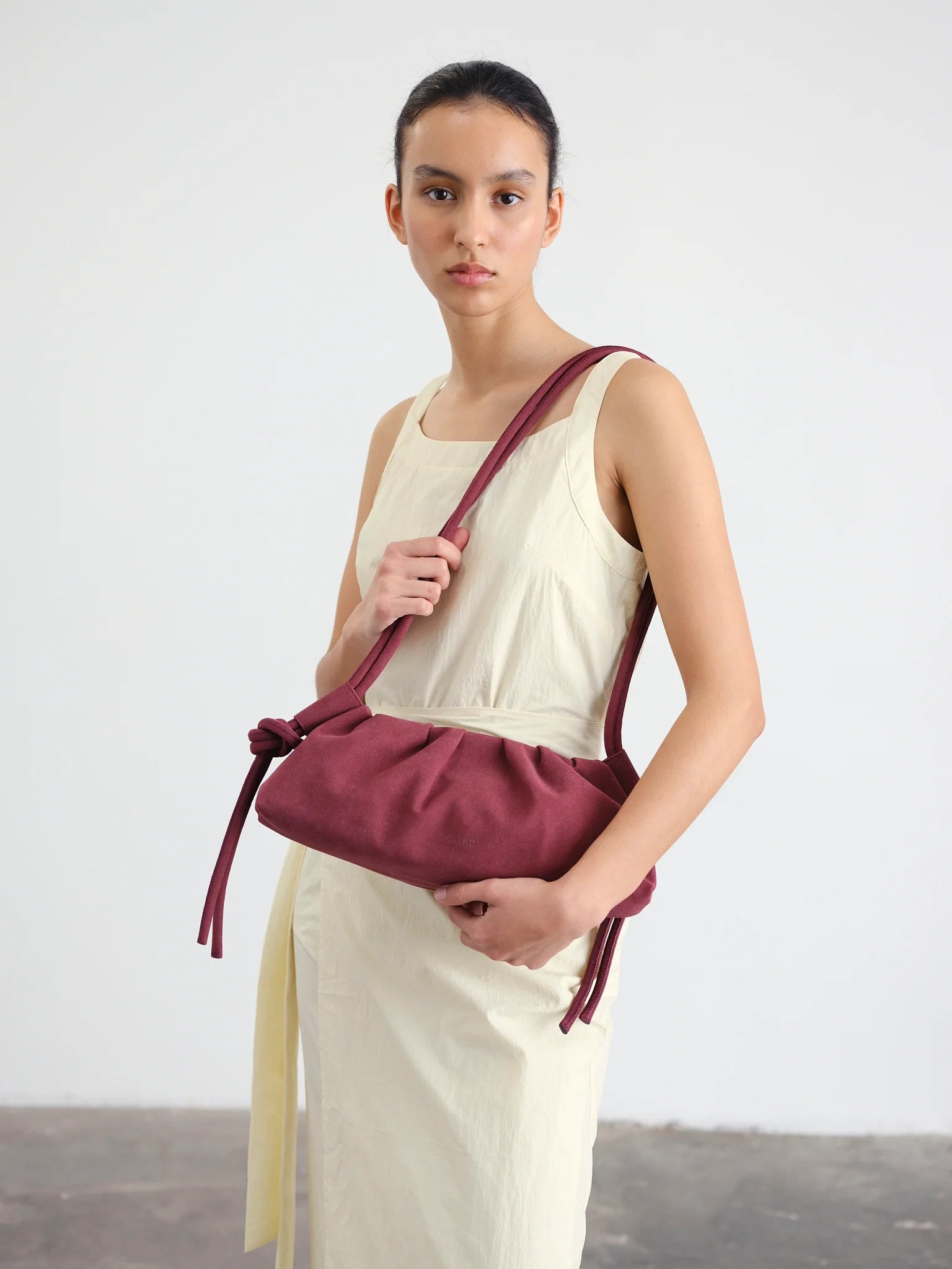 Ölend Backpacks Dumpling Bag camoscio Rosso ciliegia