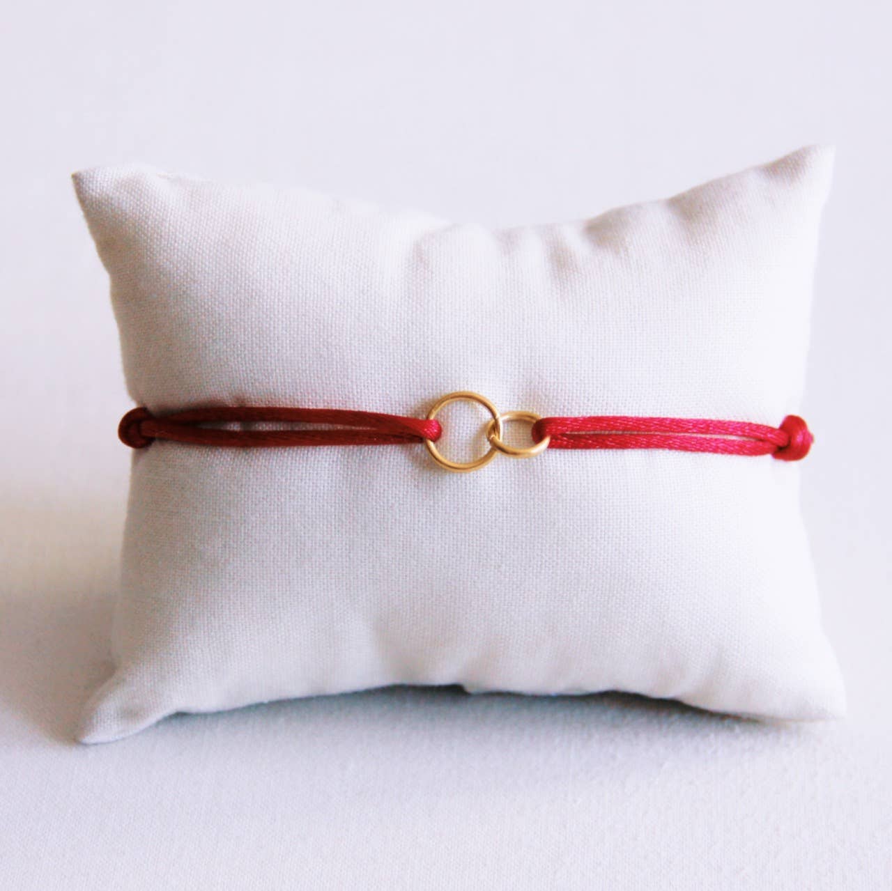 Bazou Bracciale satinato infinity - bordeaux