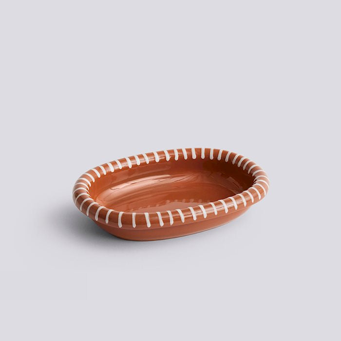 ac468-a601-ai64_barro-oval-dish-s-natural_white-stripes_gb_1220x1220_brandvariant2.jpg
