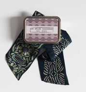 Les Belles Vagabondes Fascia per capelli Camelia Marine Navy