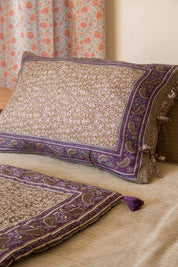 Louise Misha Cuscino per seduta reversibile Jamy con fiori - kaki e viola: Sogni di Fresia Kaki / VOI