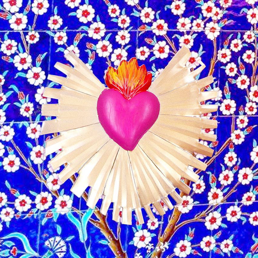 PINK PAMPAS Cuore ex voto messicano artigianale in metallo raggi oro