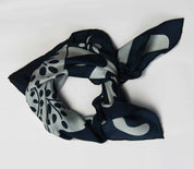 Les Belles Vagabondes Mini foulard Peace and Love in seta marina navy
