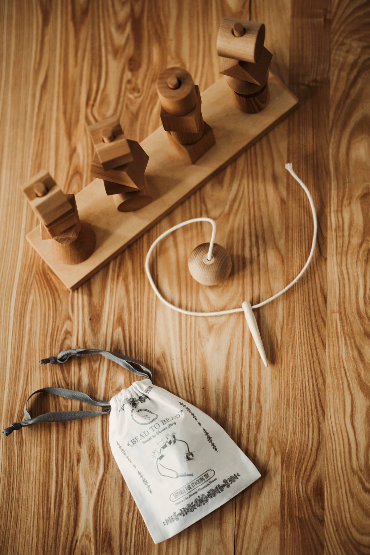 Wooden Story Sp. z o.o. Ago di legno XL - per infilare blocchi