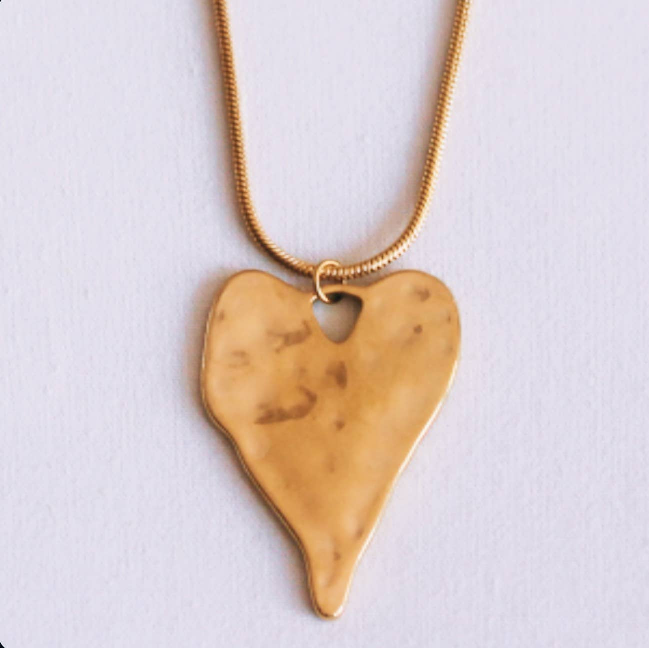 Bazou Lunga collana snake con cuore XL