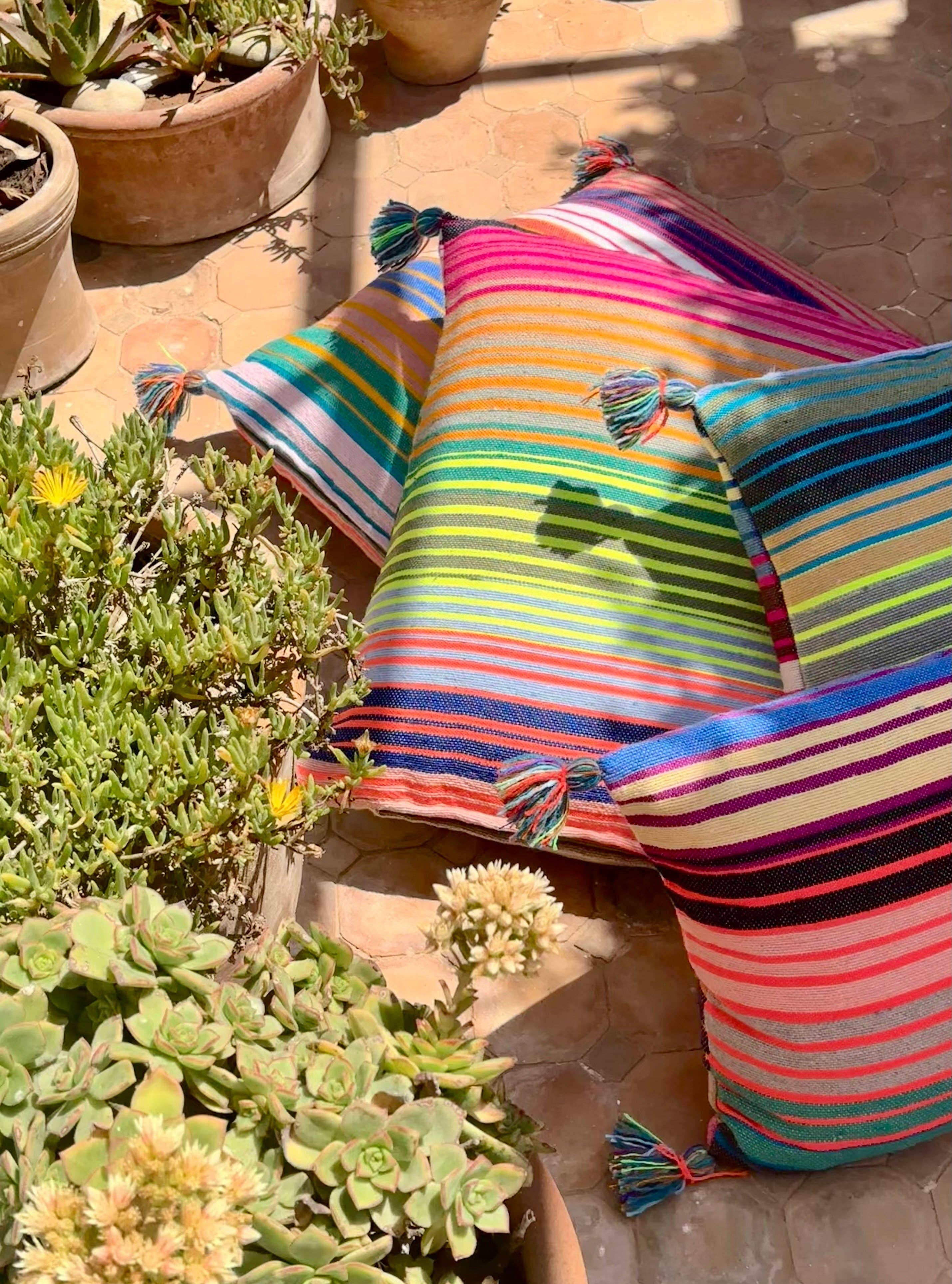 SOUK in the CITY Cuscini MOUIRA Multi Stripe & Pompom - 50/50