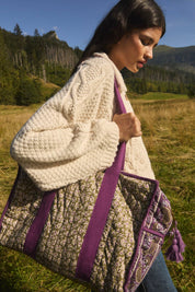 Louise Misha Borsa da viaggio Lilio 36 ore - fiori - kaki e viola: Sogni di Fresia Kaki / VOI