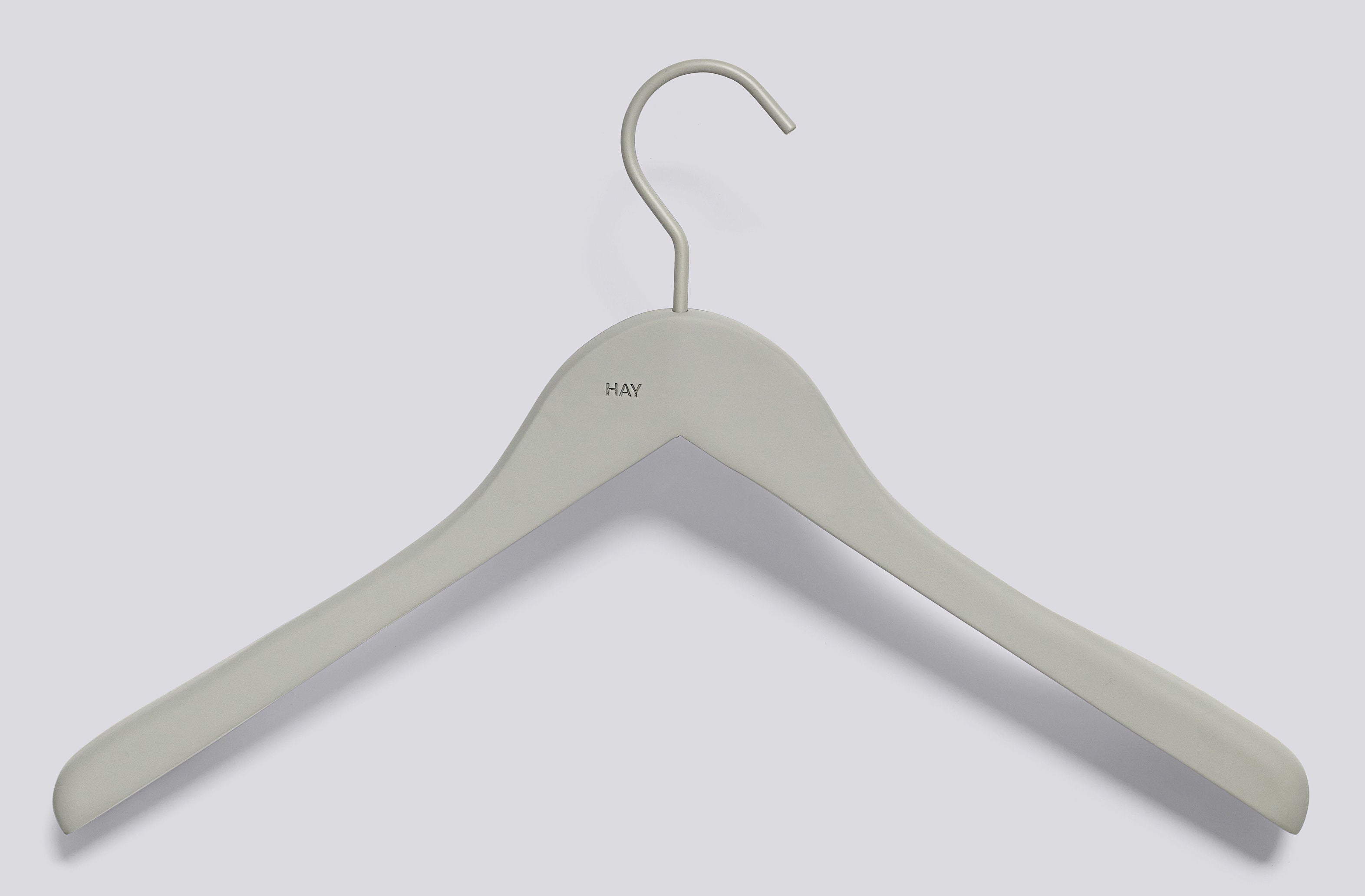 cintre-soft-coat-modello-large-grigio-hay_madeindesign_243169_original.jpg