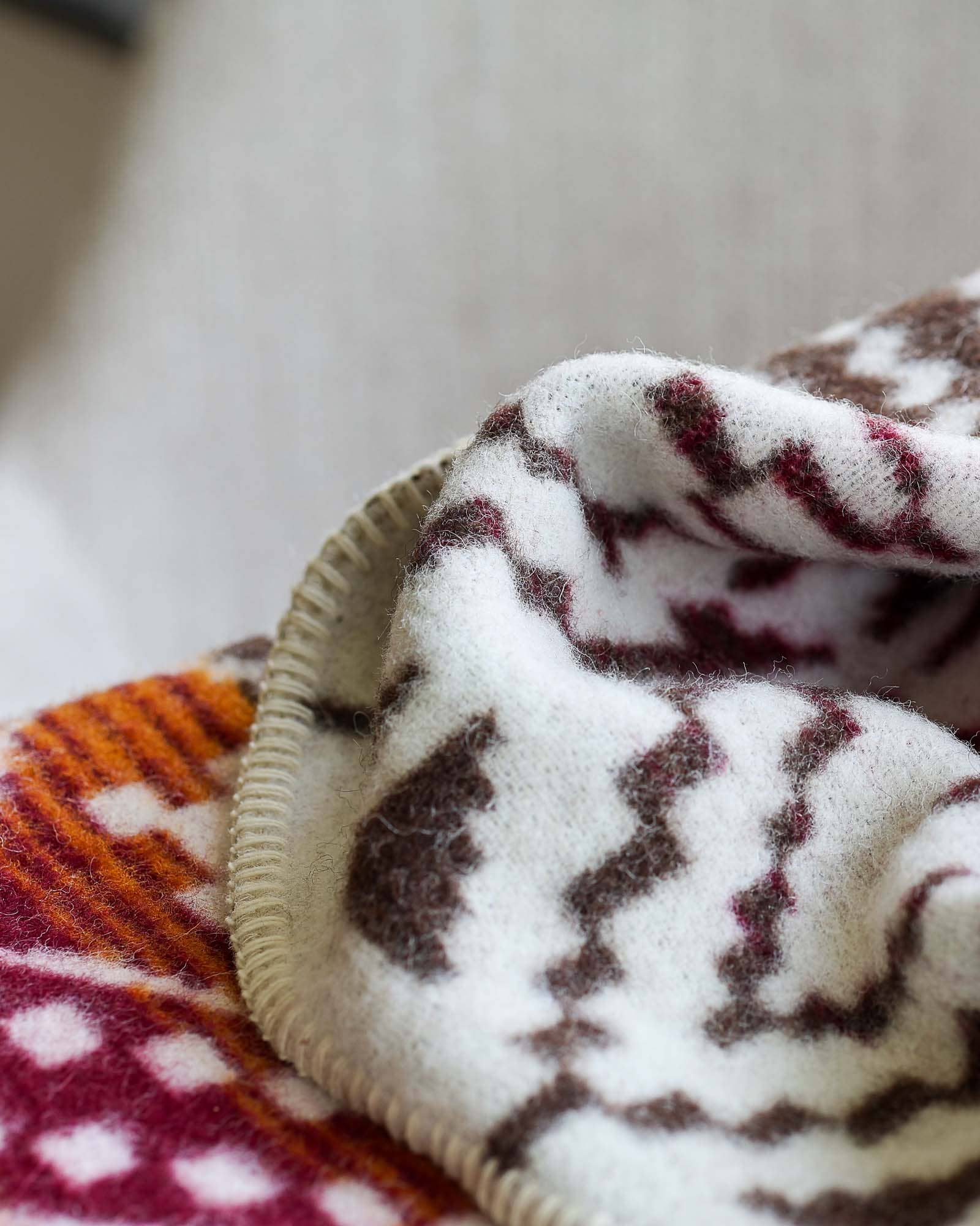 MoST - J. Vercoulen Coperta da letto in lana VYR TERRA - singola - bronzo